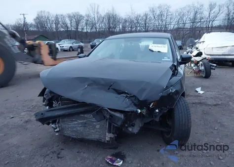 2018 Volkswagen Jetta 1.4T S z USA, uszkodzony, nr VIN 3VW2B7AJ5JM250042